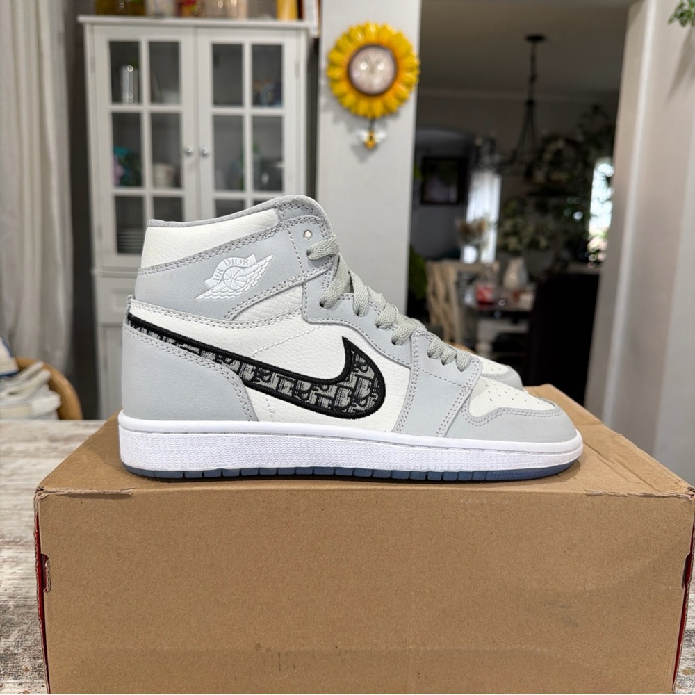 Nike Air Jordan 1 High x Dior SZ 7